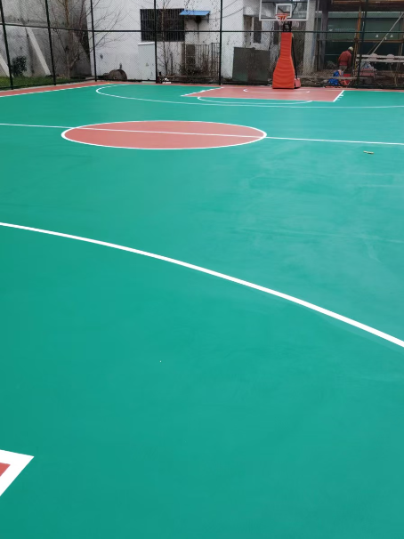资阳 球场长期使用易出现地面开裂